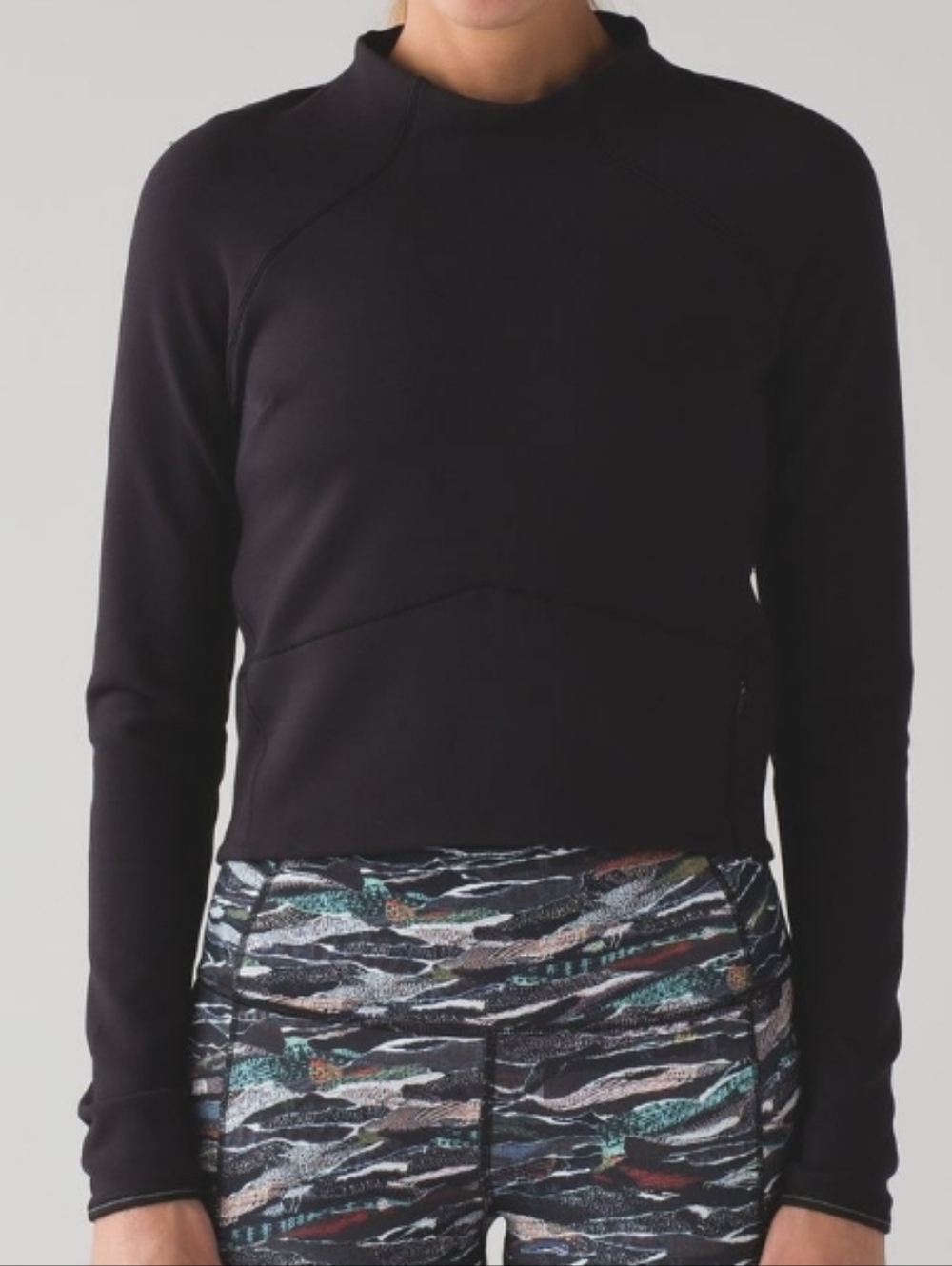 Lululemon Hill And Valley Mock Neck Black Long Sleeve Slim Top sz 4